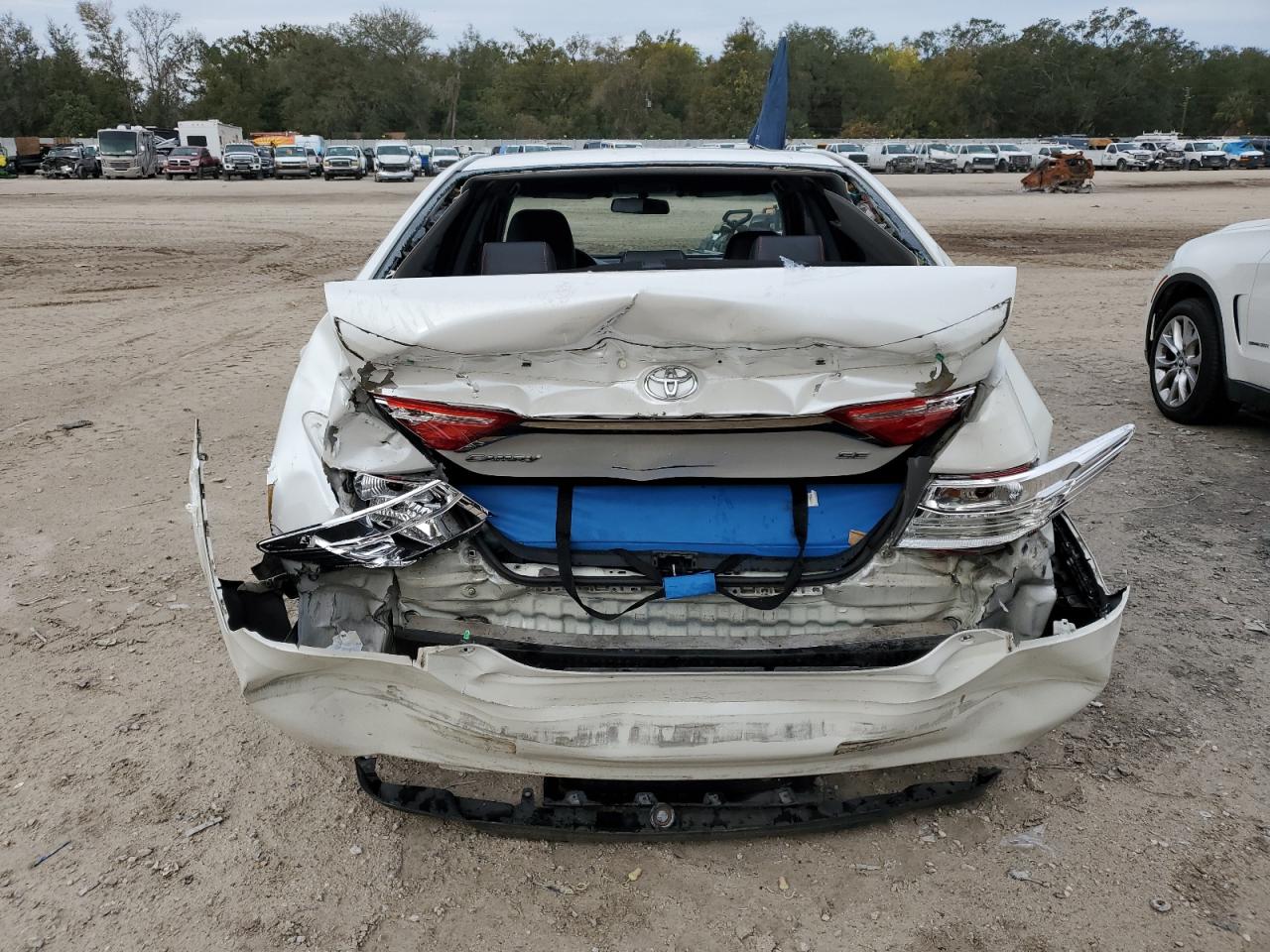 2015 Toyota Camry - Image 6