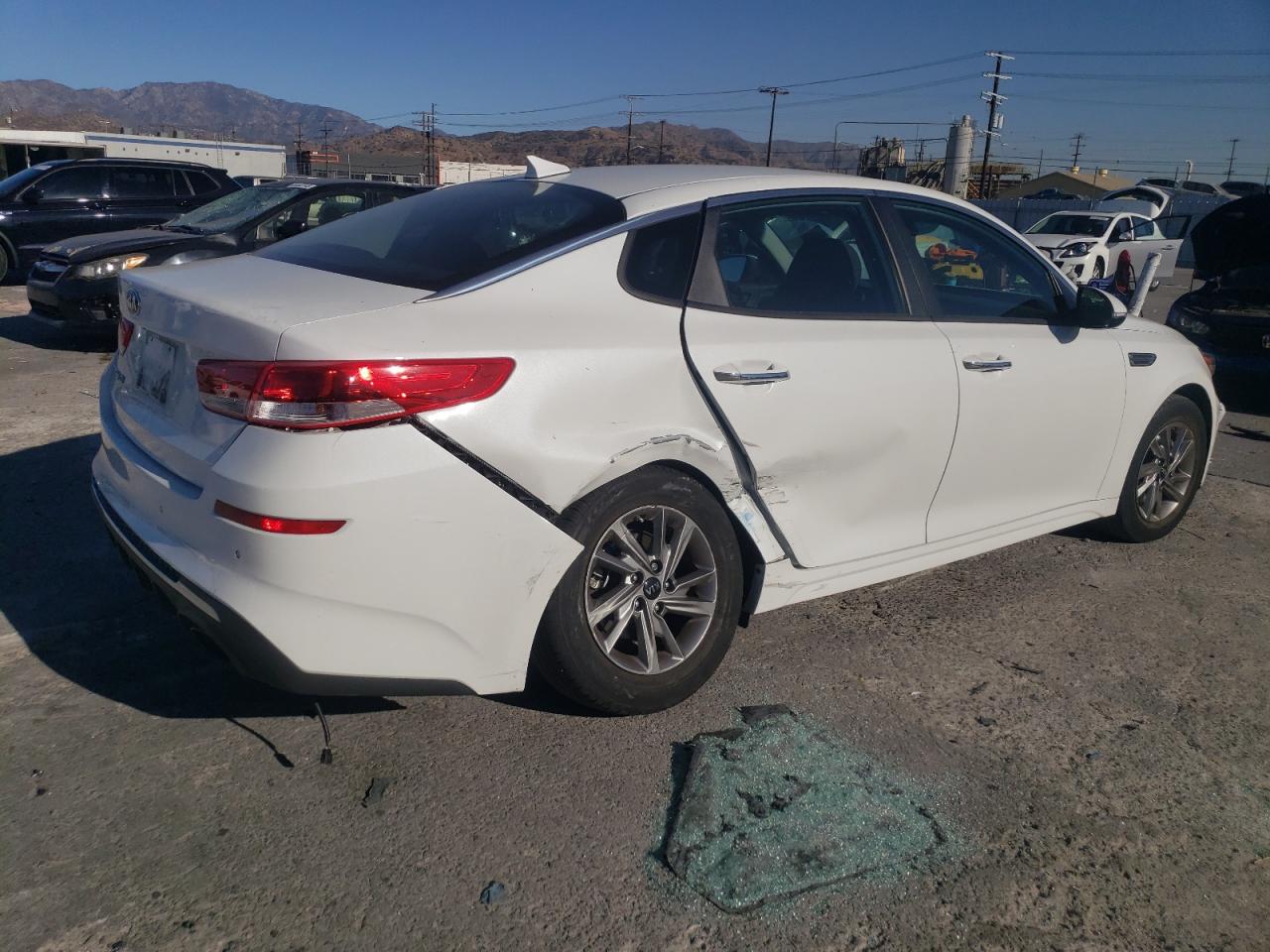2019 Kia Optima - Image 3