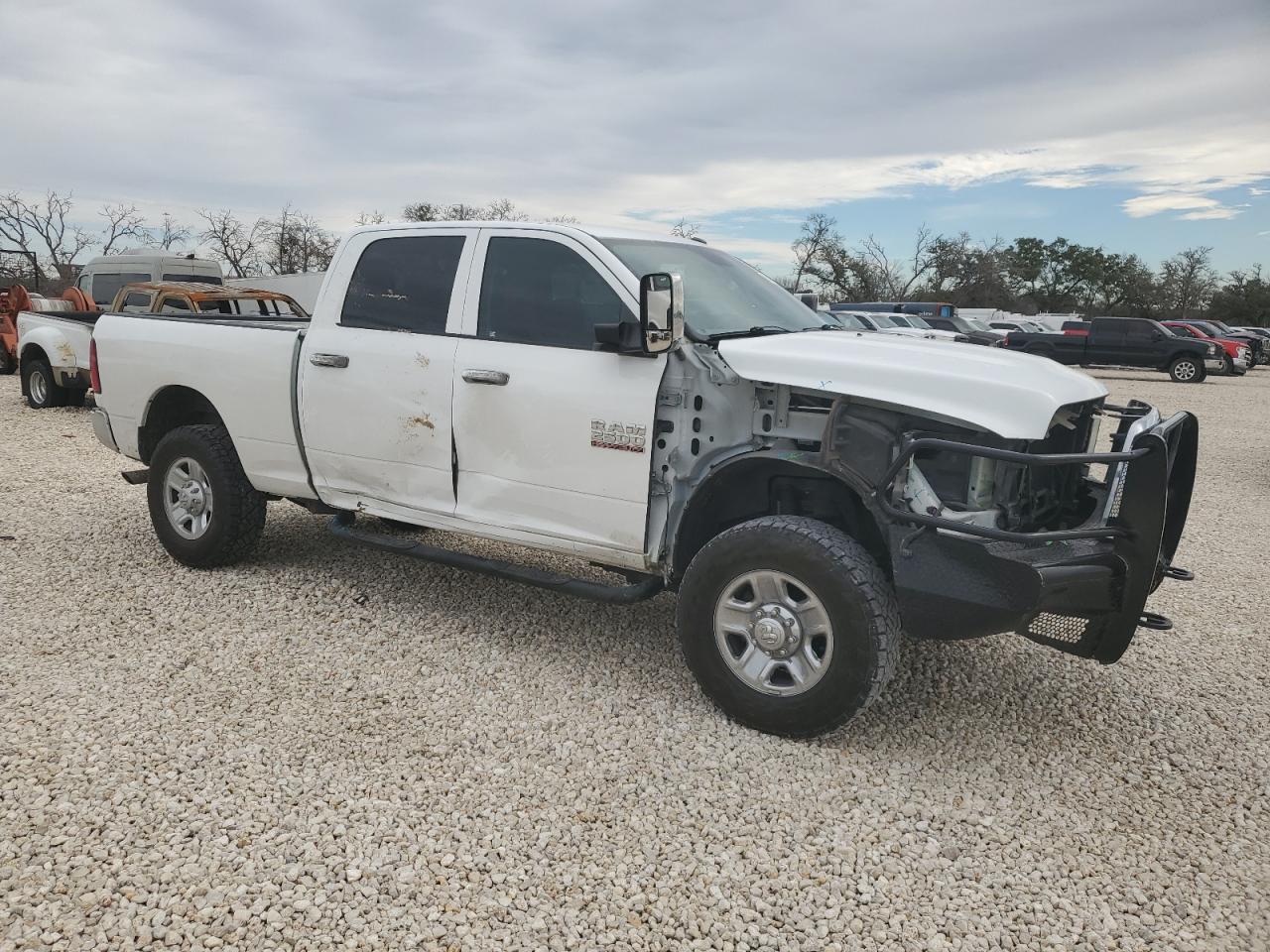 2017 RAM 2500 - Image 4
