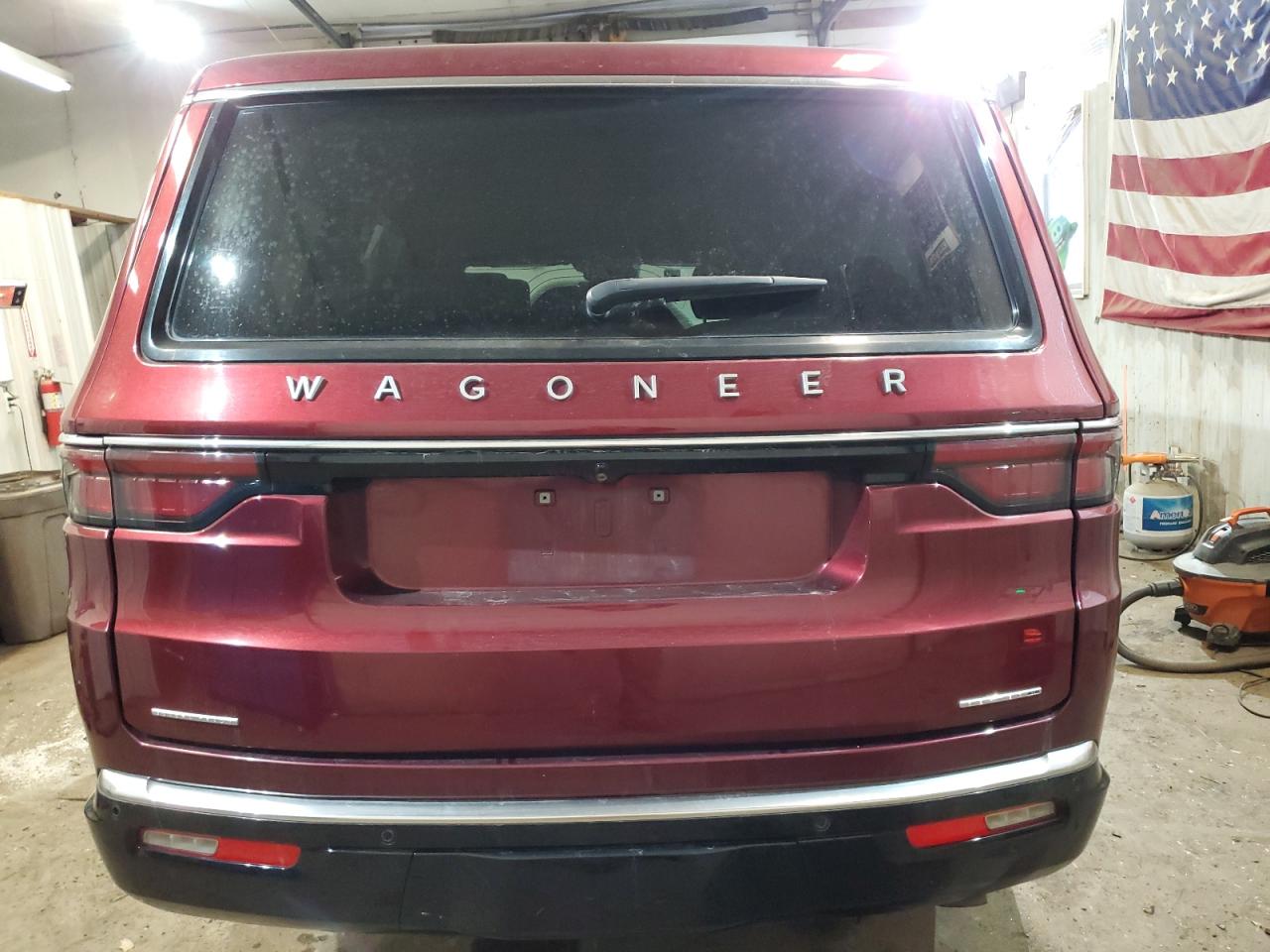 2022 Jeep Grand Wagoneer - Image 6