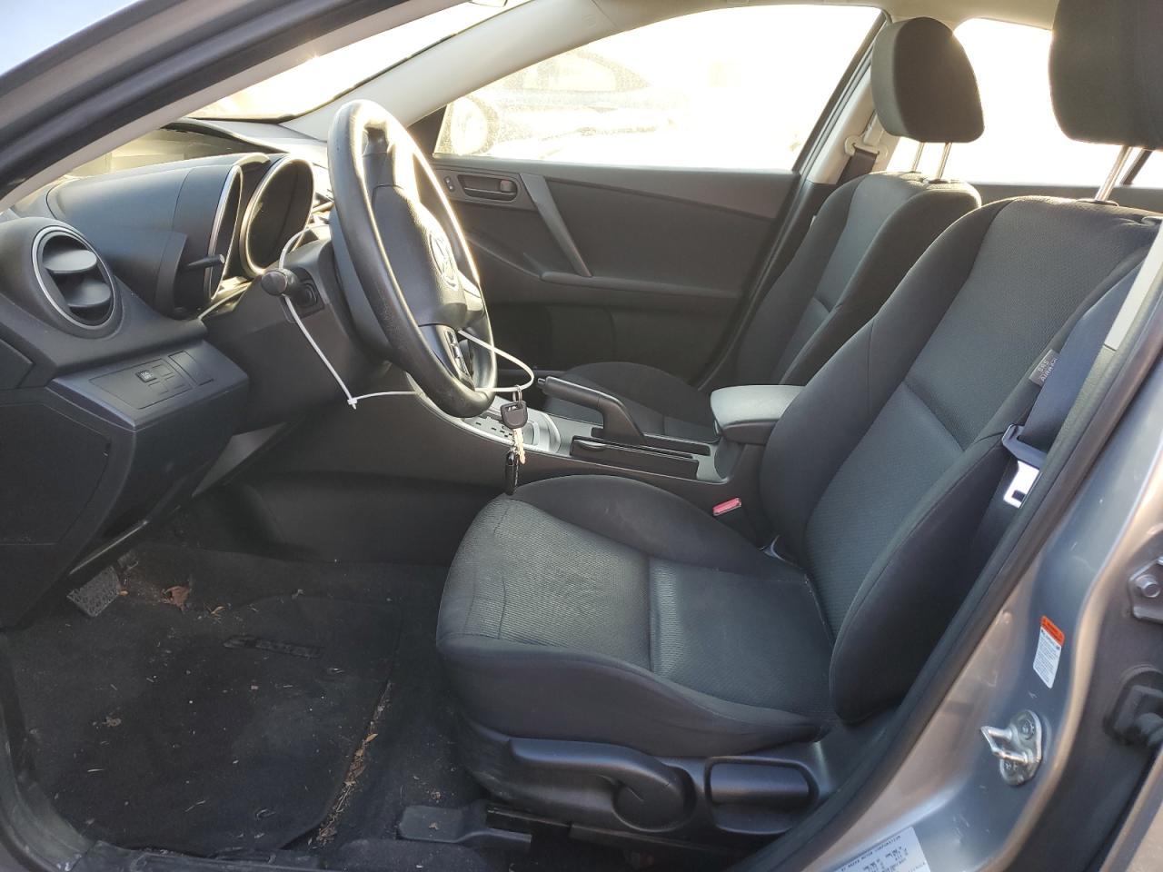2011 Mazda 3 - Image 7