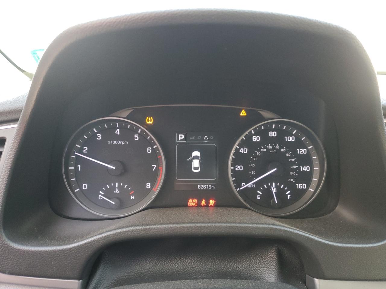 2018 Hyundai Elantra - Image 9