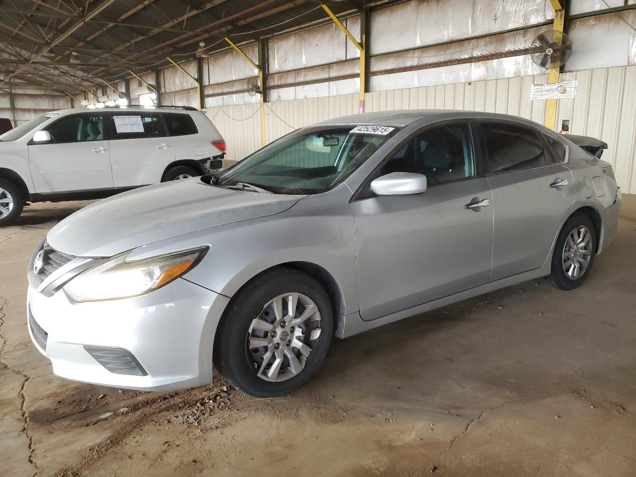 2016 Nissan Altima - Image 1
