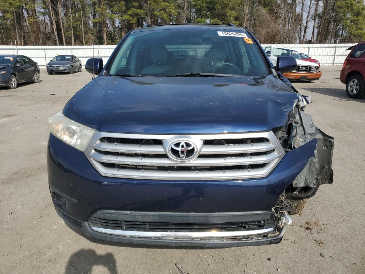 2012 Toyota Highlander - Image 5