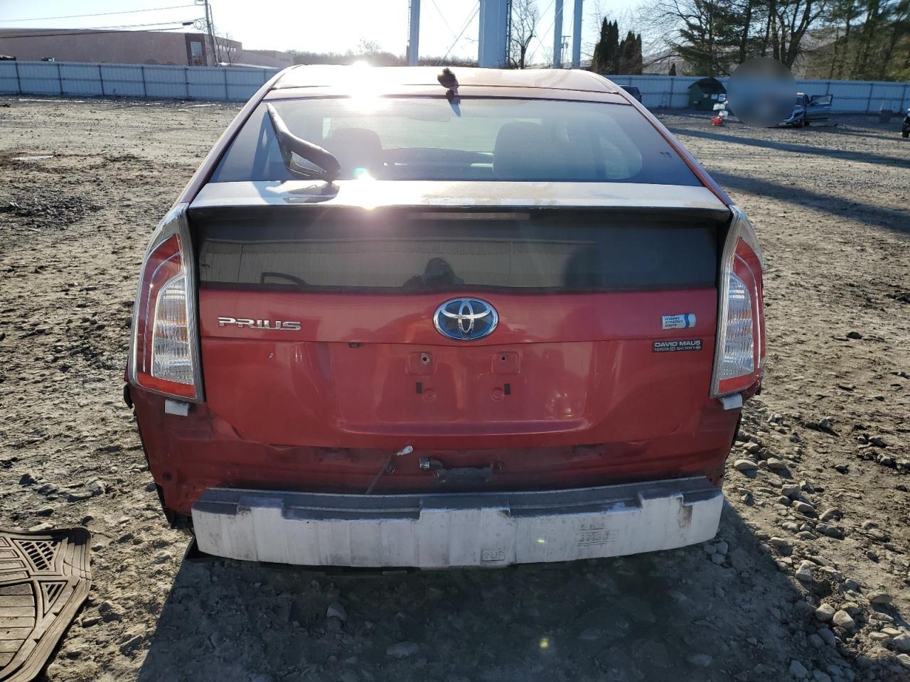 2013 Toyota Prius - Image 6