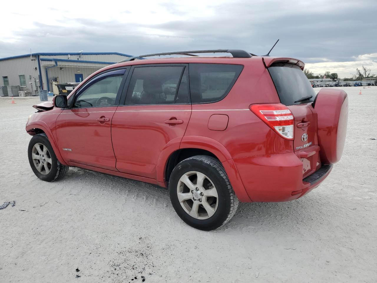 2009 Toyota RAV 4 - Image 2