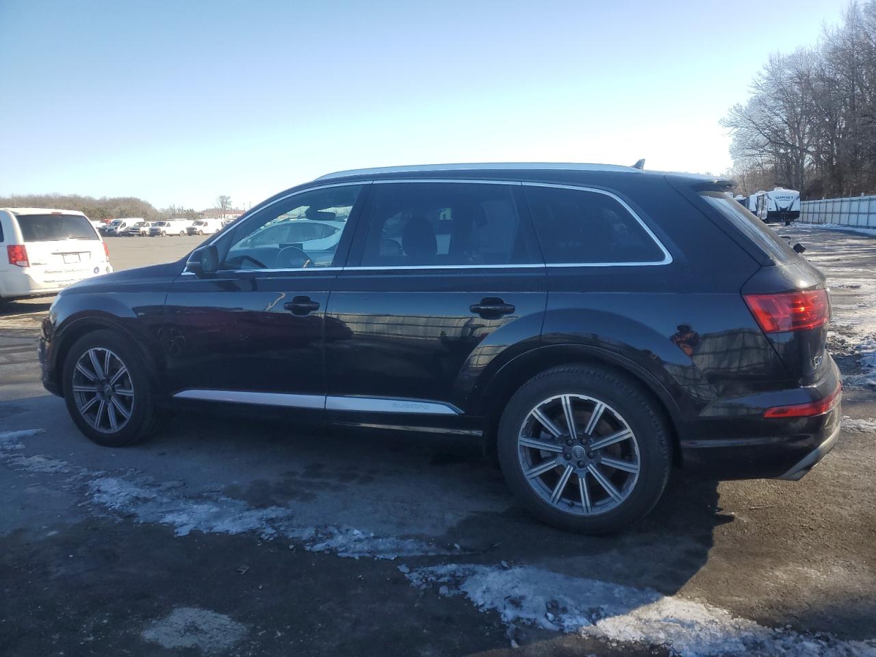 VIN WA1VAAF70HD002343 2017 AUDI Q7 no.2