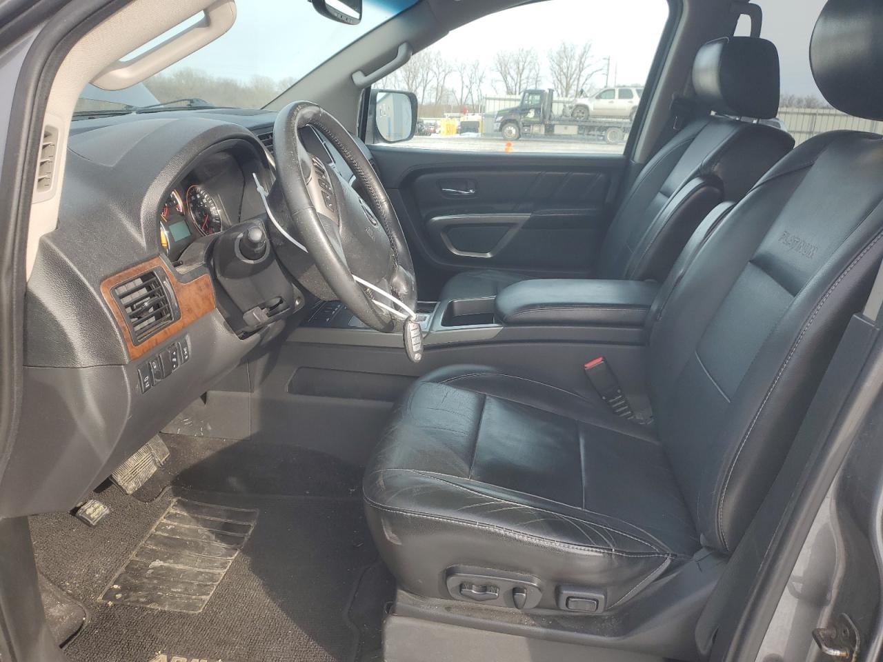 2015 Nissan Armada - Image 7