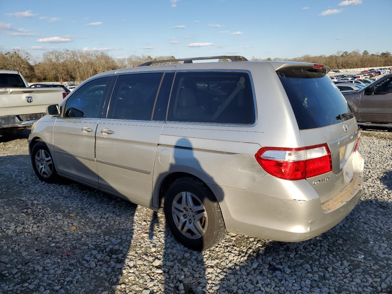 2007 Honda Odyssey - Image 2