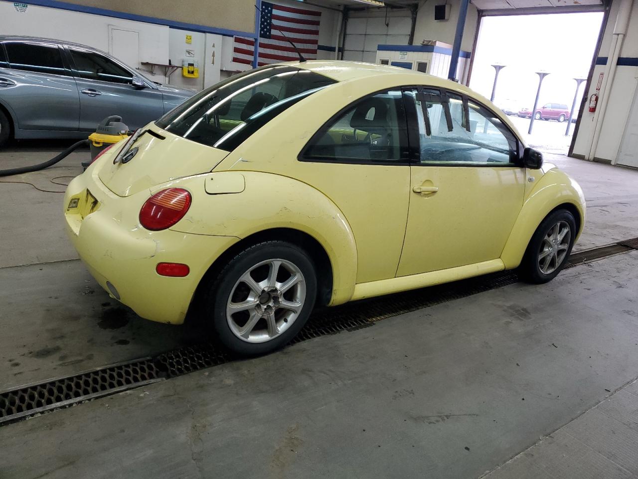2001 Volkswagen Beetle - Image 3