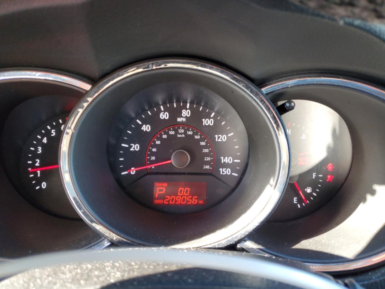 2011 Kia Sorento - Image 9