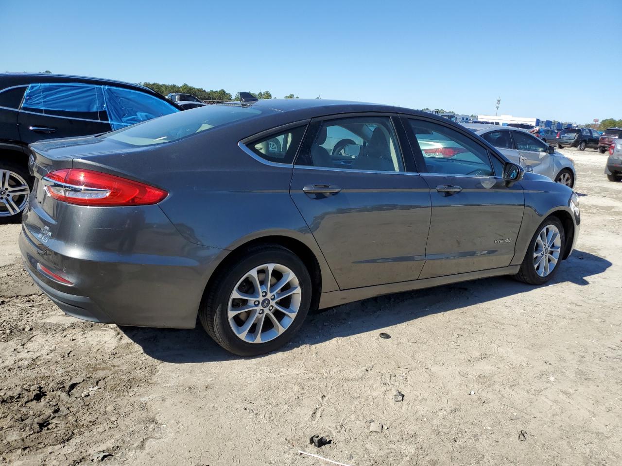 2019 Ford Fusion - Image 3