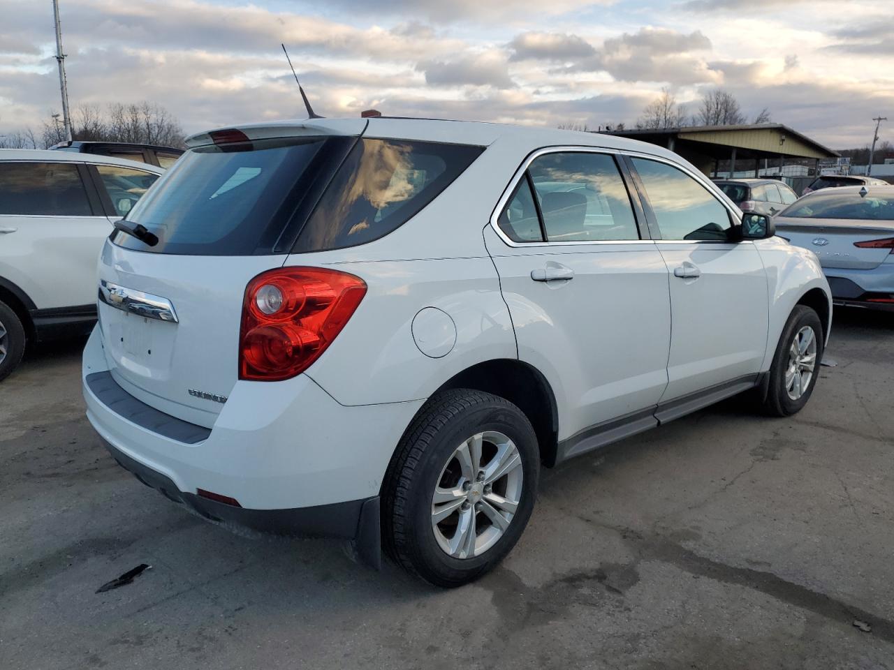 VIN 2GNFLCEK7D6111047 2013 CHEVROLET EQUINOX no.3