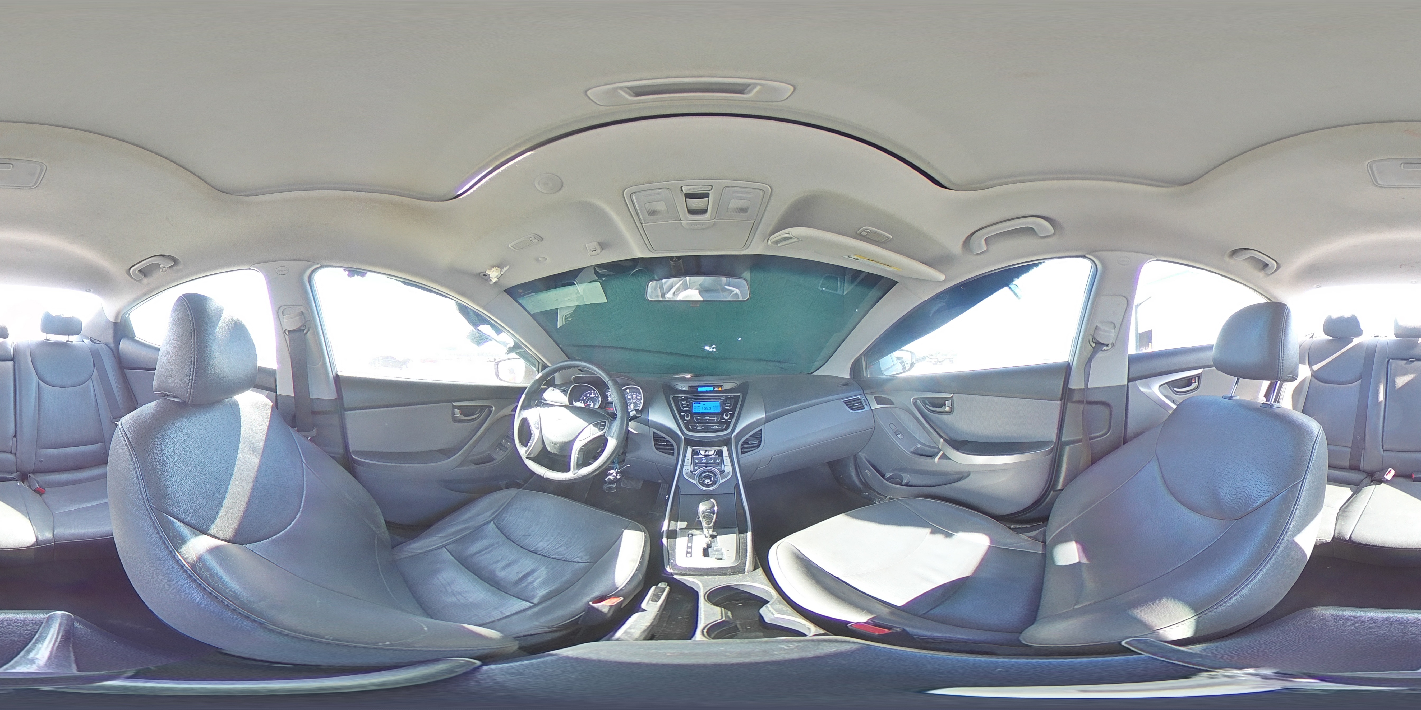 2013 Hyundai Elantra - Image 13