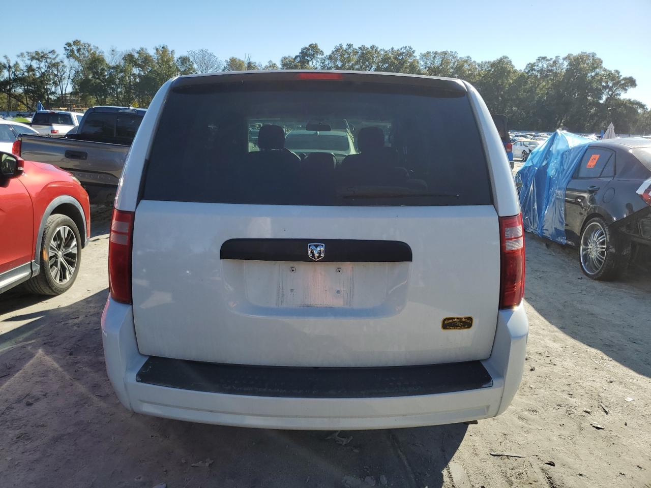 2009 Dodge Caravan - Image 6