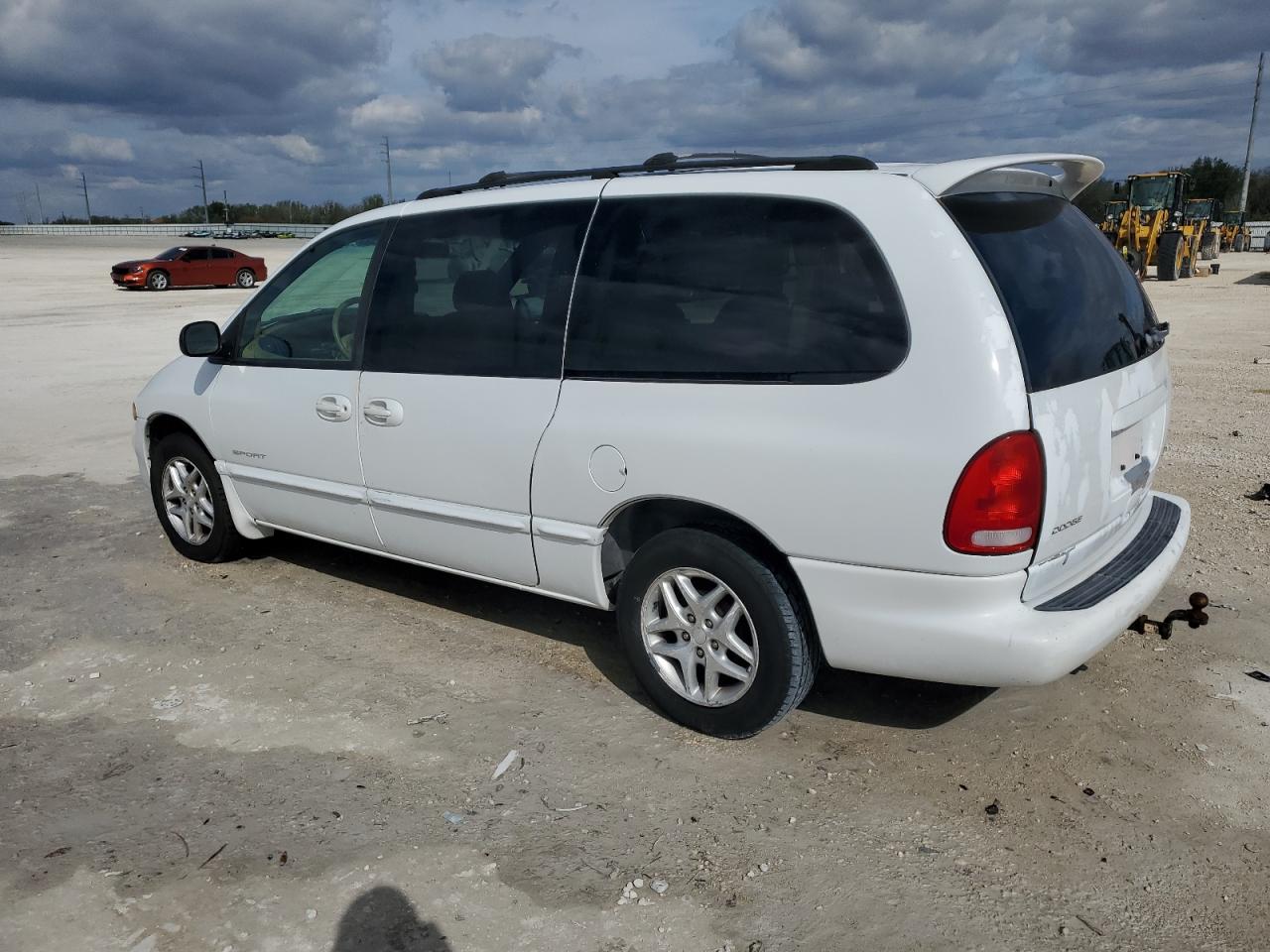 1999 Dodge Caravan - Image 2