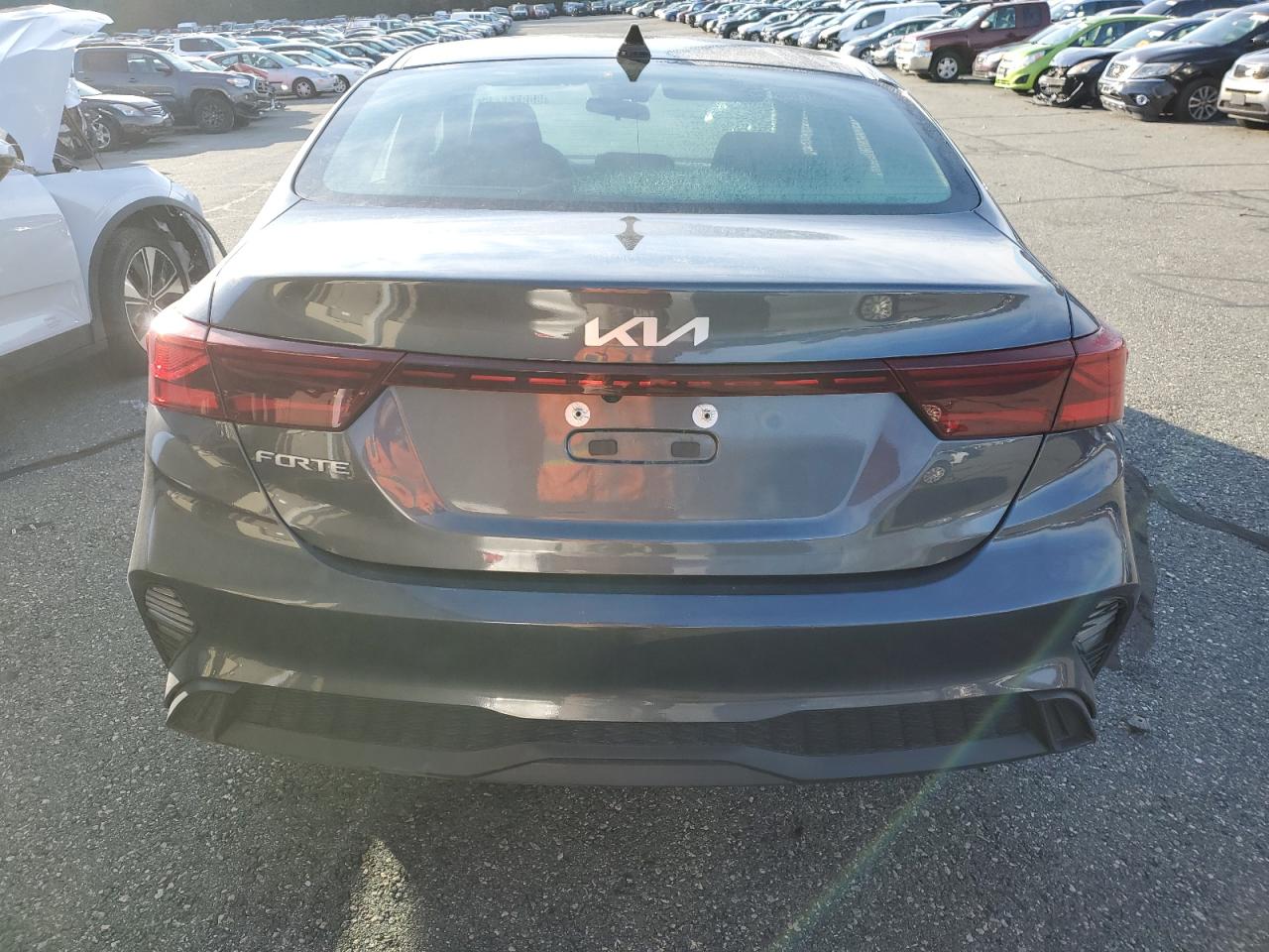 2024 Kia Forte - Image 6