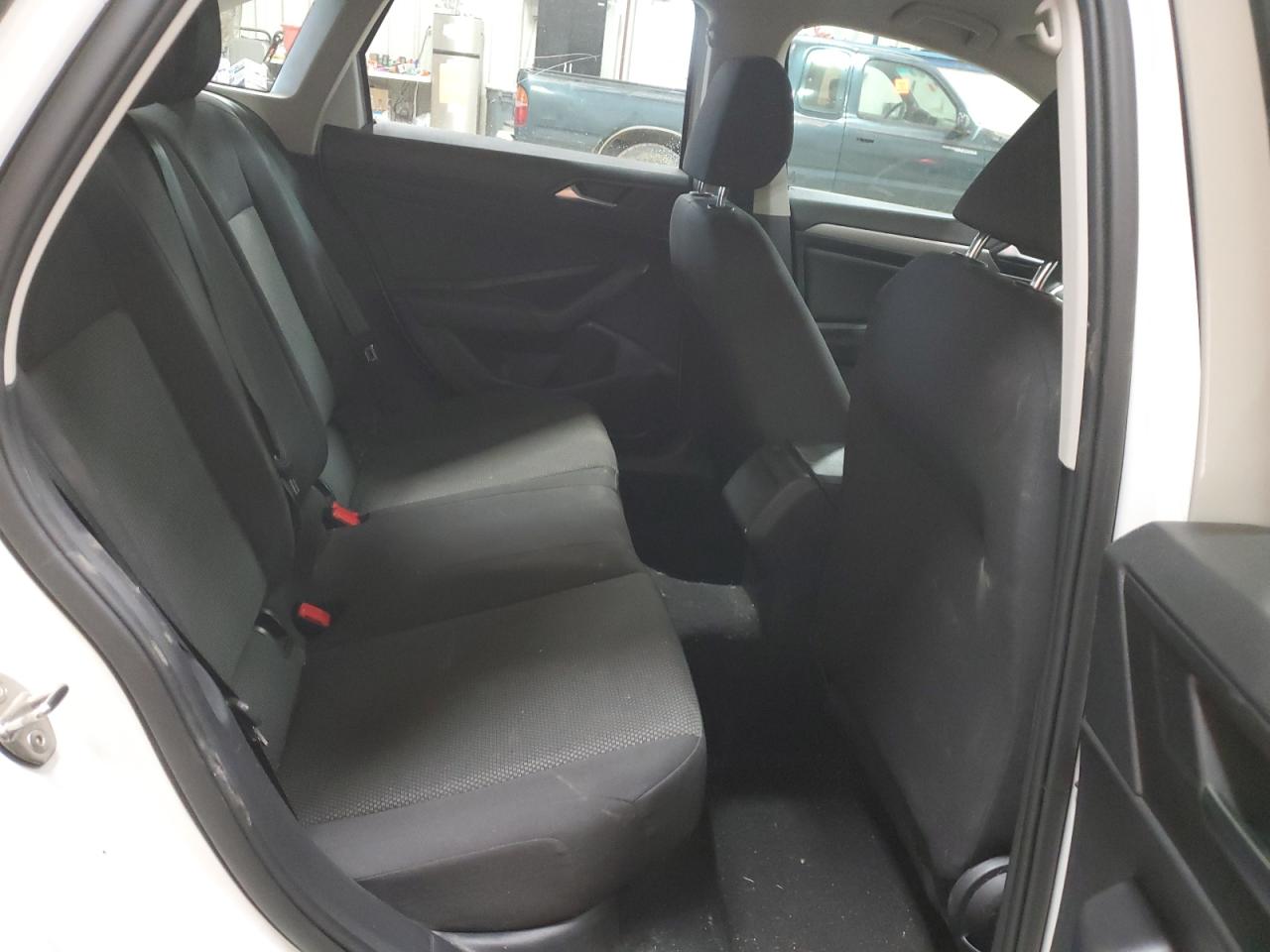 2019 Volkswagen Jetta - Image 10