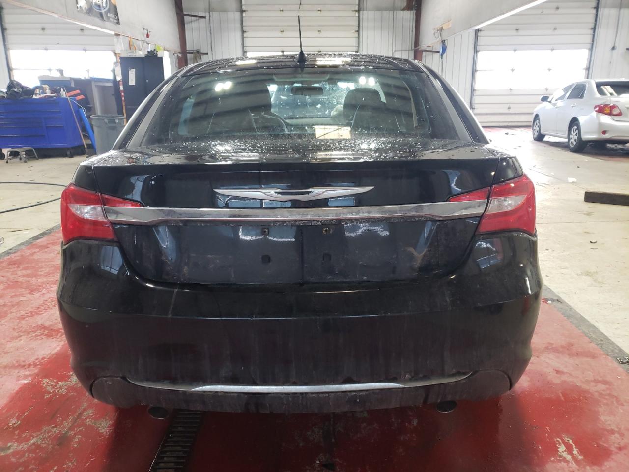2013 Chrysler 200 - Image 6