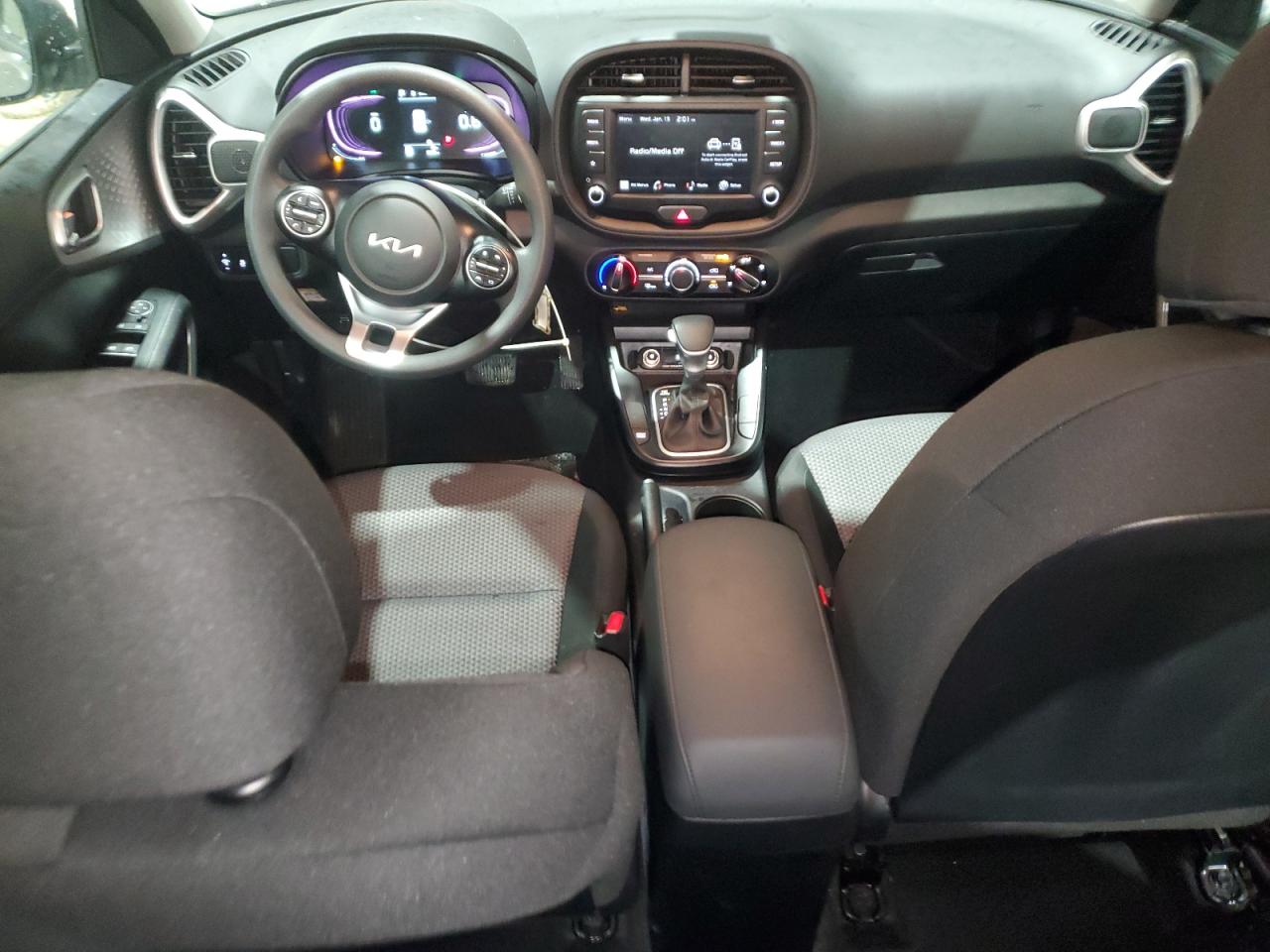 2024 Kia Soul - Image 8