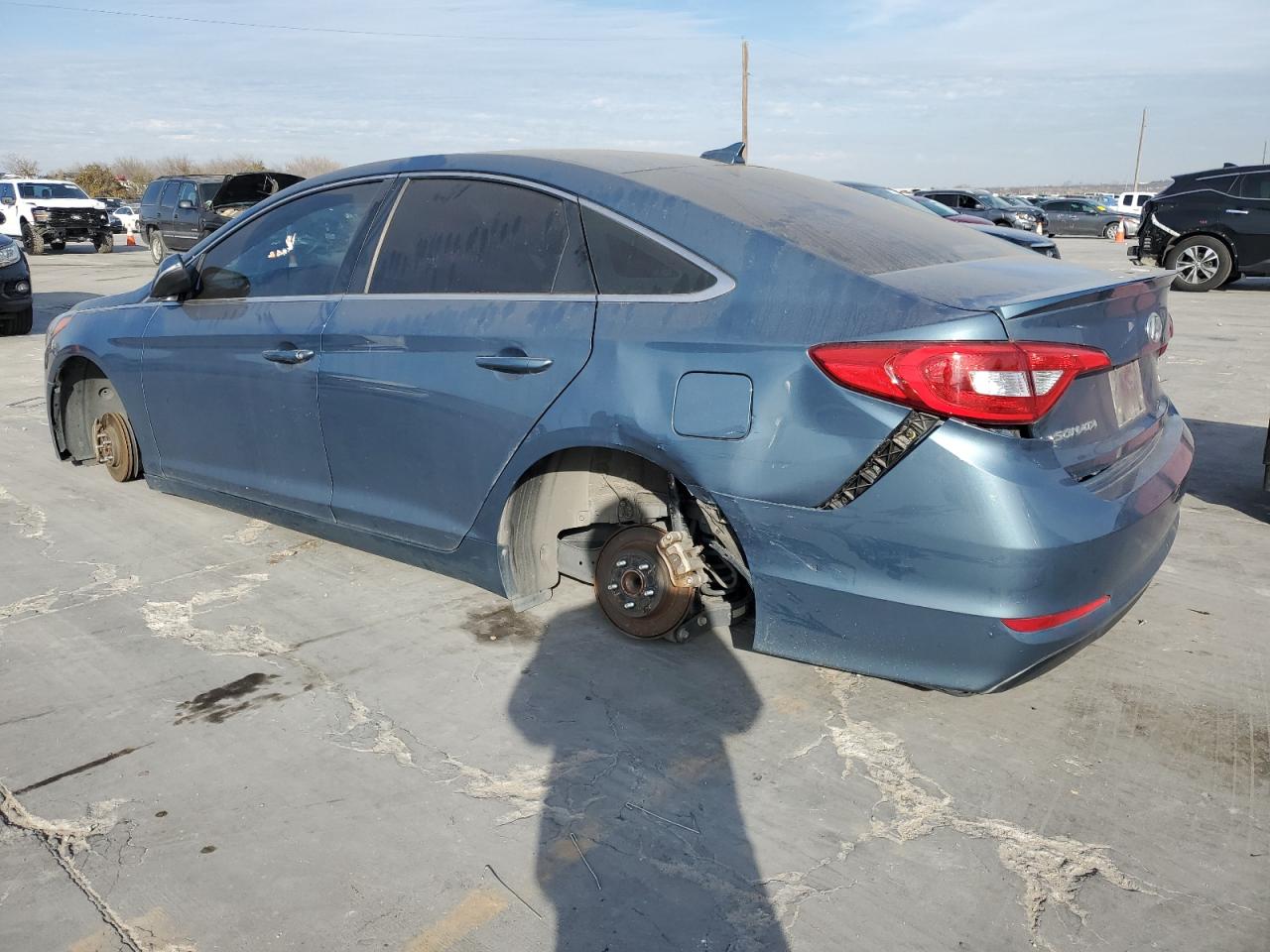 2016 Hyundai Sonata - Image 2