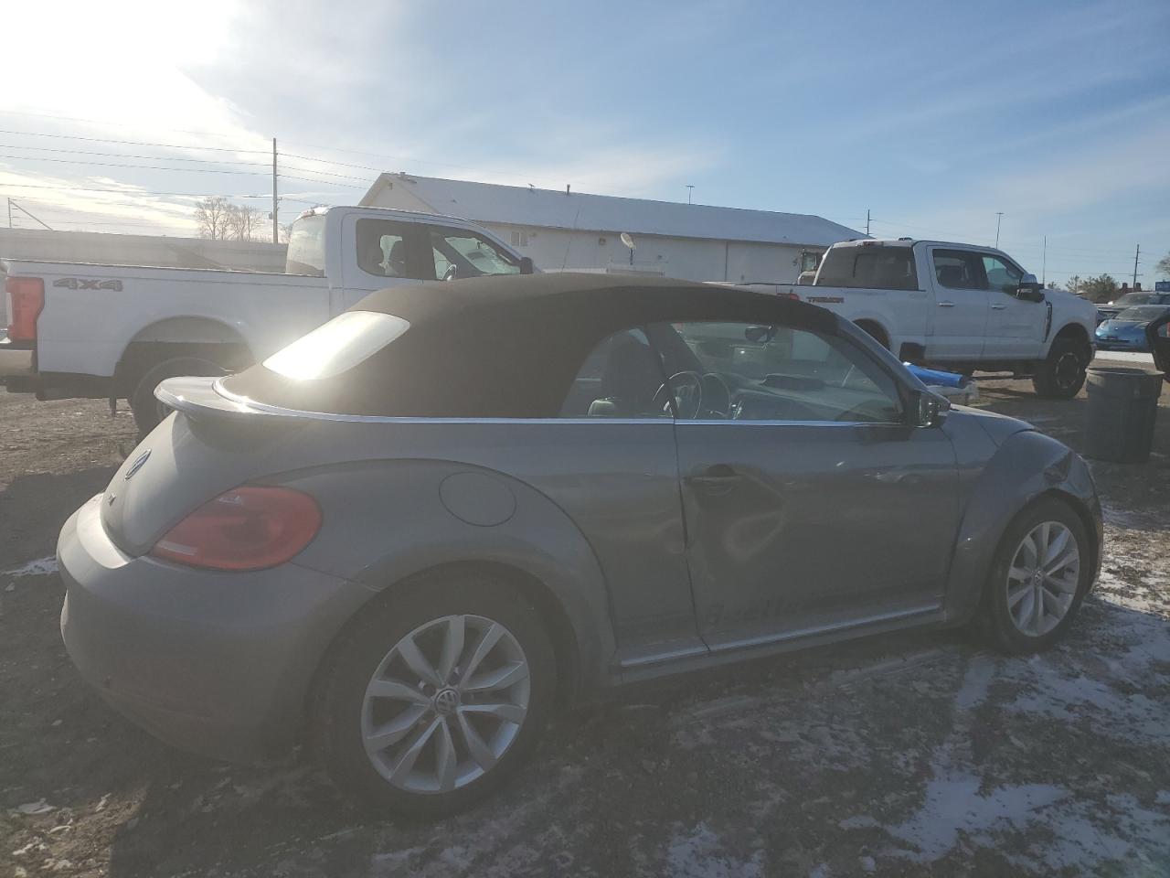 2013 Volkswagen Beetle - Image 3