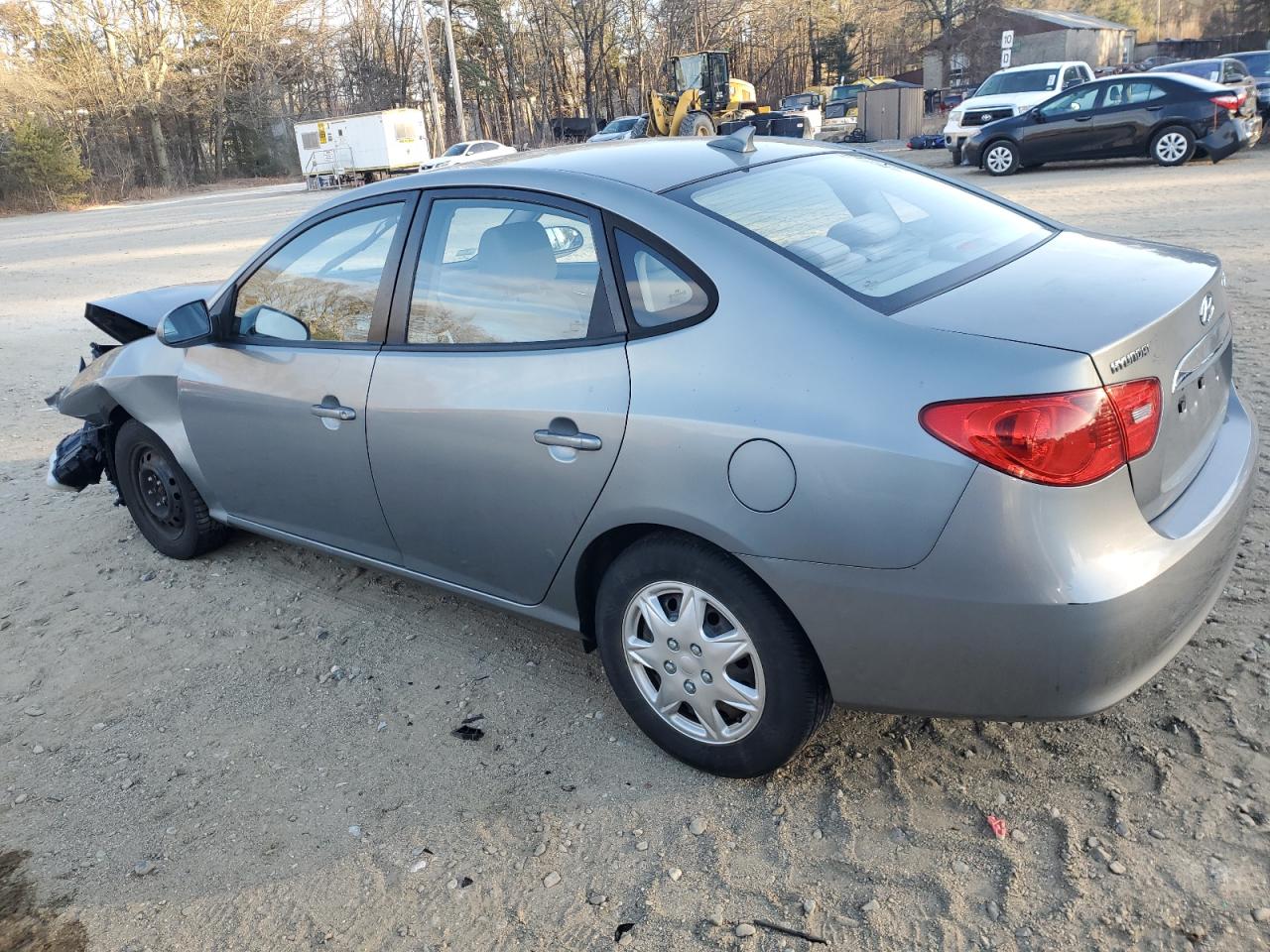 2010 Hyundai Elantra - Image 2