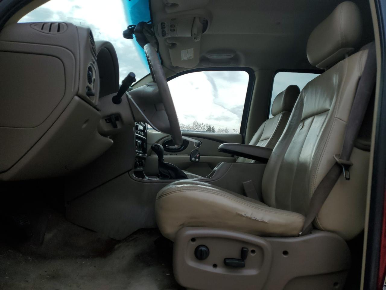 2004 Buick Rainer - Image 7