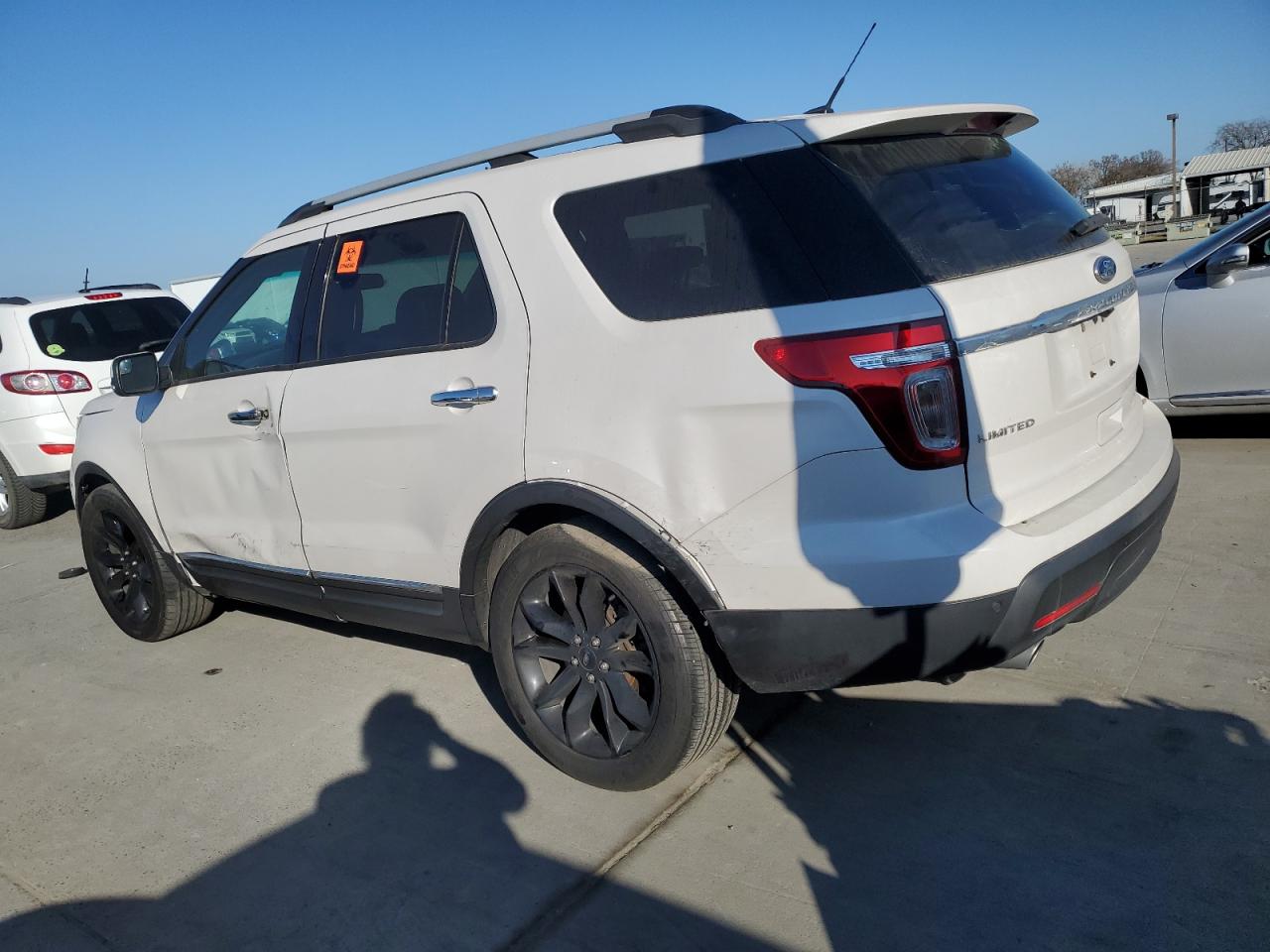 2015 Ford Explorer - Image 2
