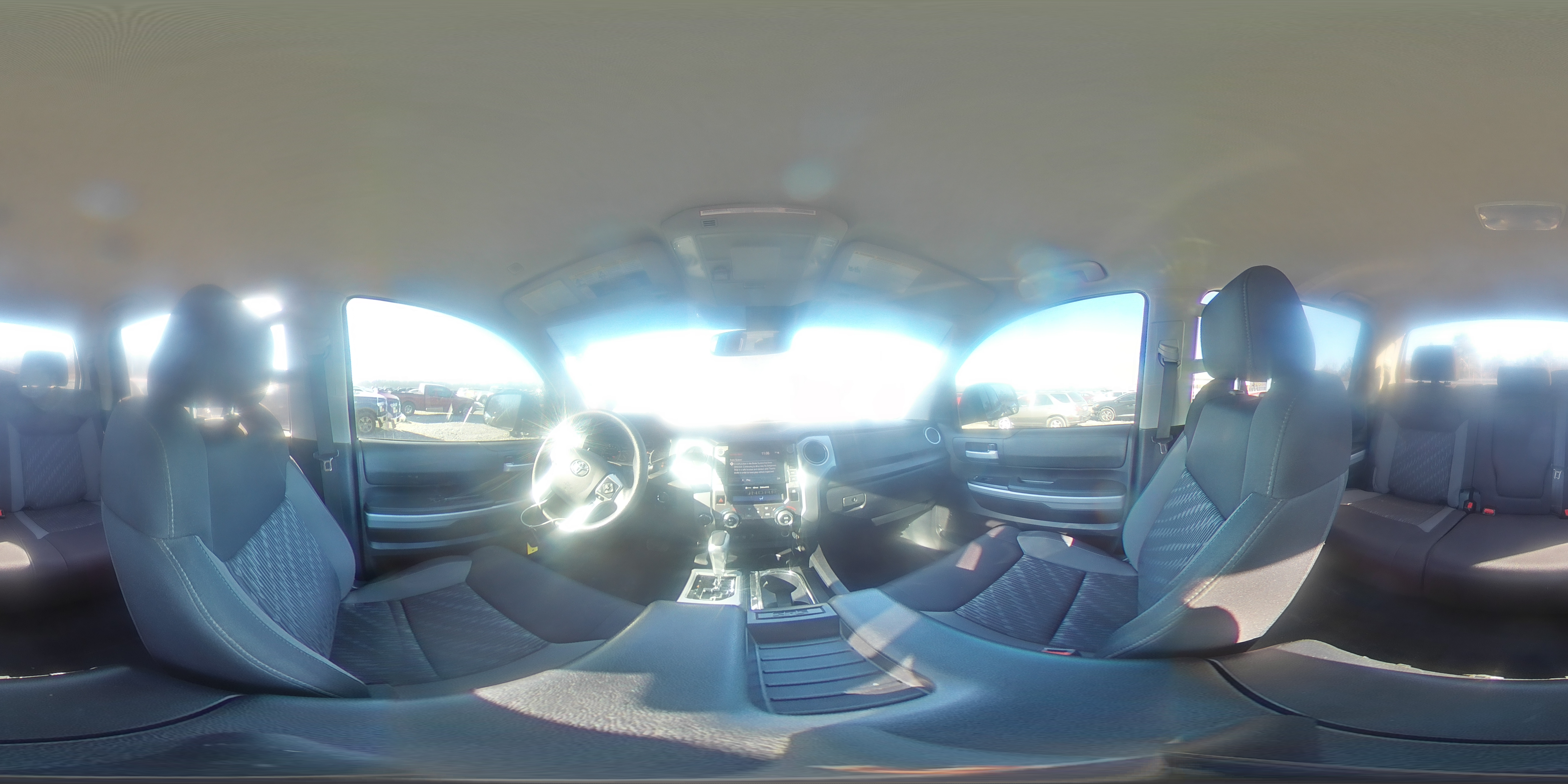 2020 Toyota Tundra - Image 13