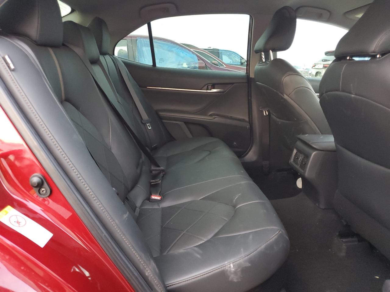 2019 Toyota Camry - Image 10