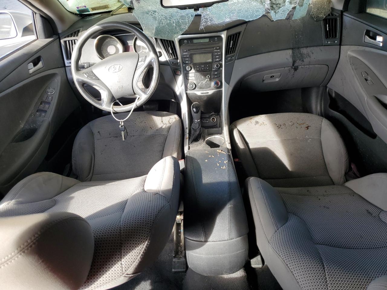 2012 Hyundai Sonata - Image 8