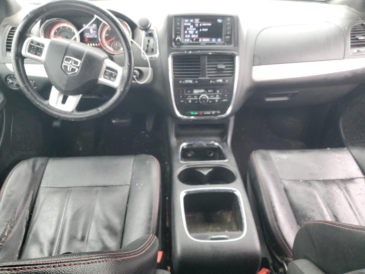 2018 Dodge Caravan - Image 8