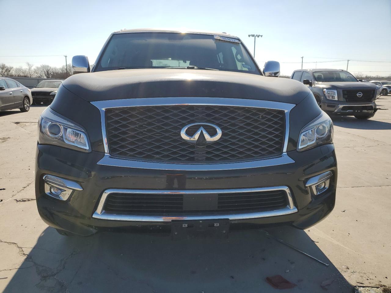 2015 Infiniti QX80 - Image 5