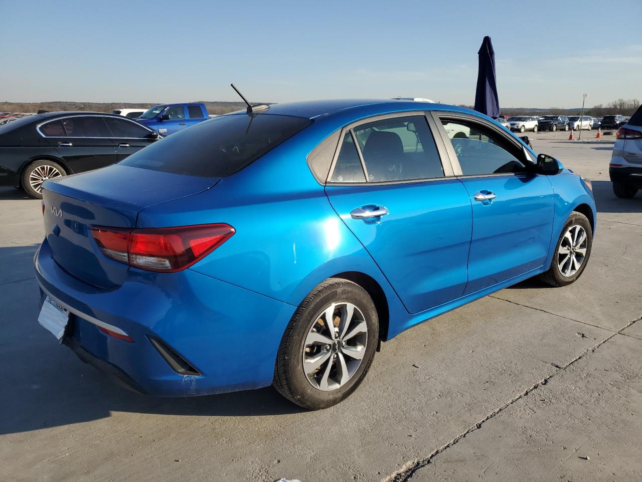 2023 Kia Rio - Image 3