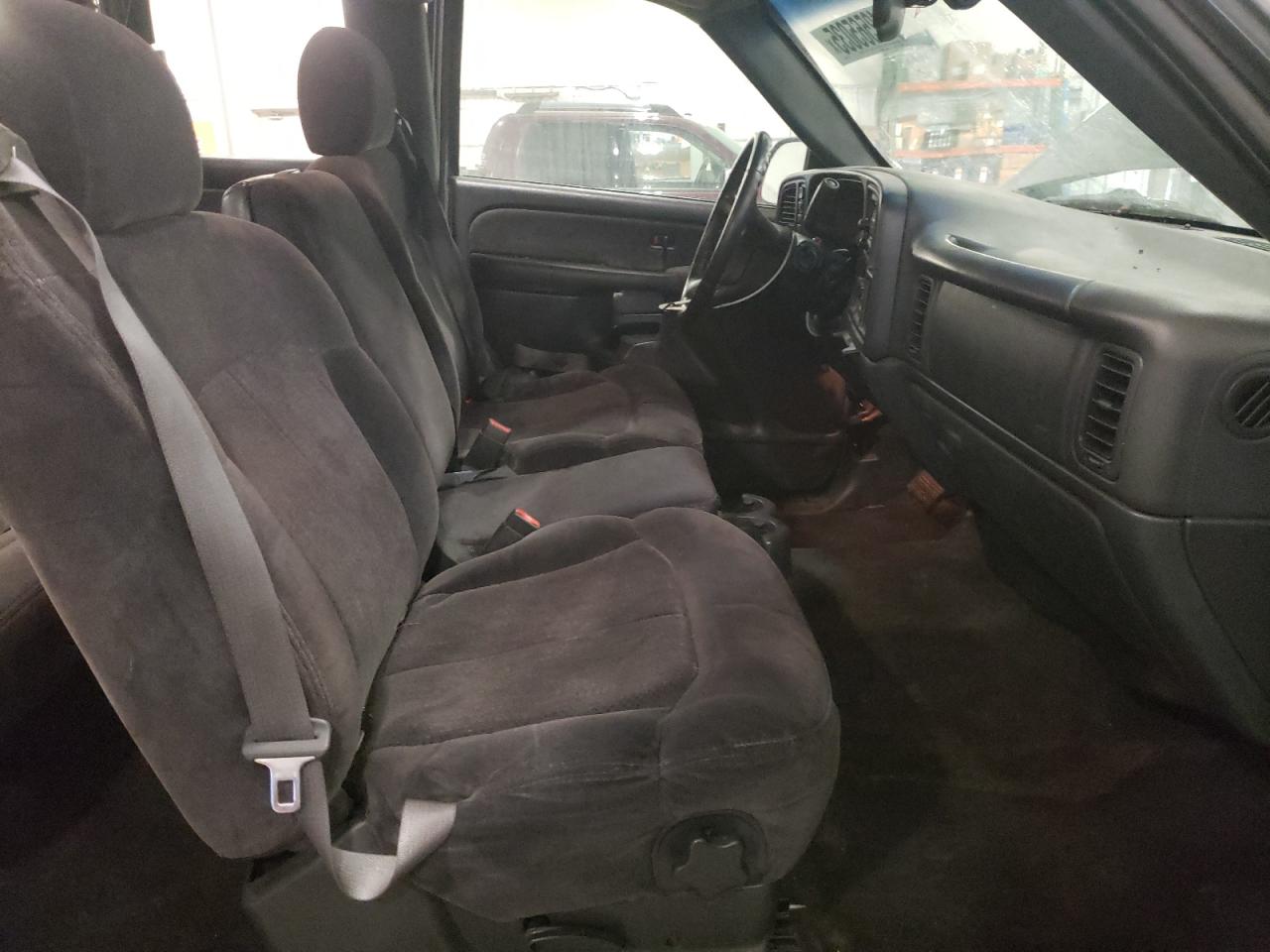 2001 Chevrolet Silverado - Image 7