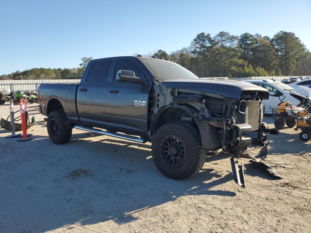 2017 RAM 2500 - Image 4