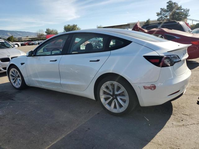  TESLA MODEL 3 2021 Biały