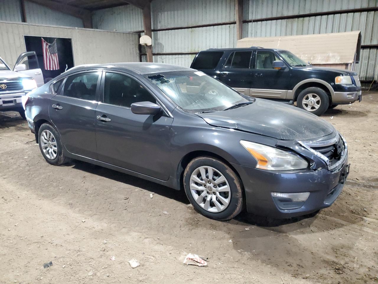 2013 Nissan Altima - Image 4