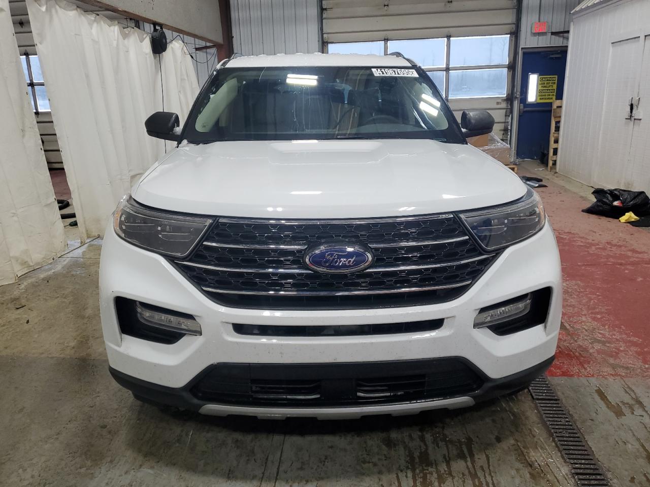 2023 Ford Explorer - Image 5
