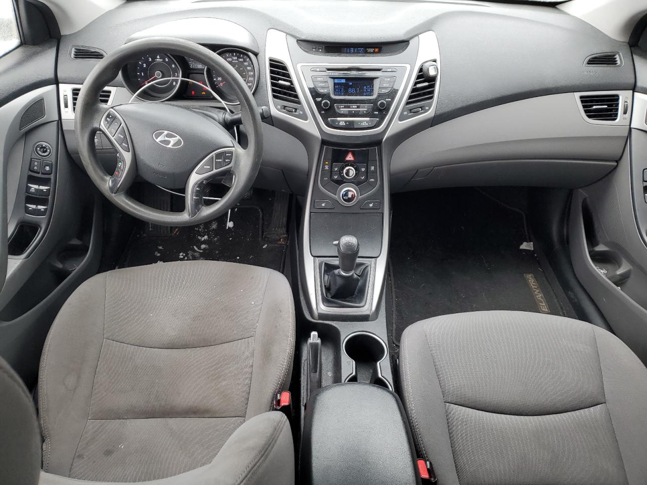2014 Hyundai Elantra - Image 8