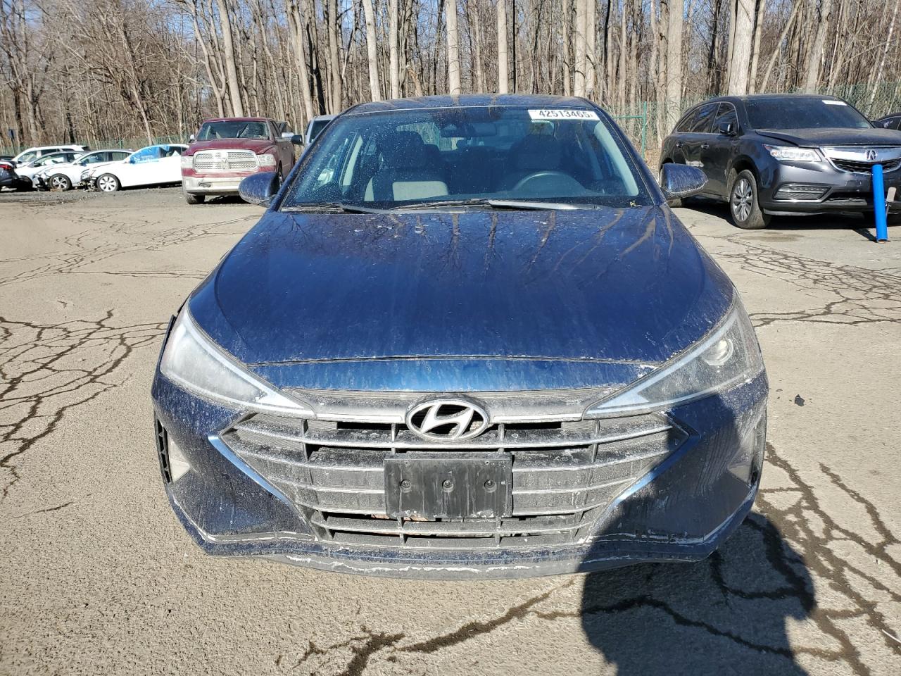 2019 Hyundai Elantra - Image 5