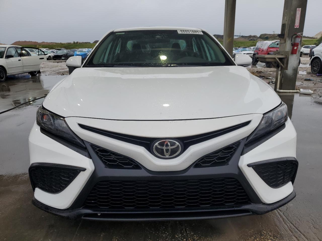 2023 Toyota Camry - Image 5