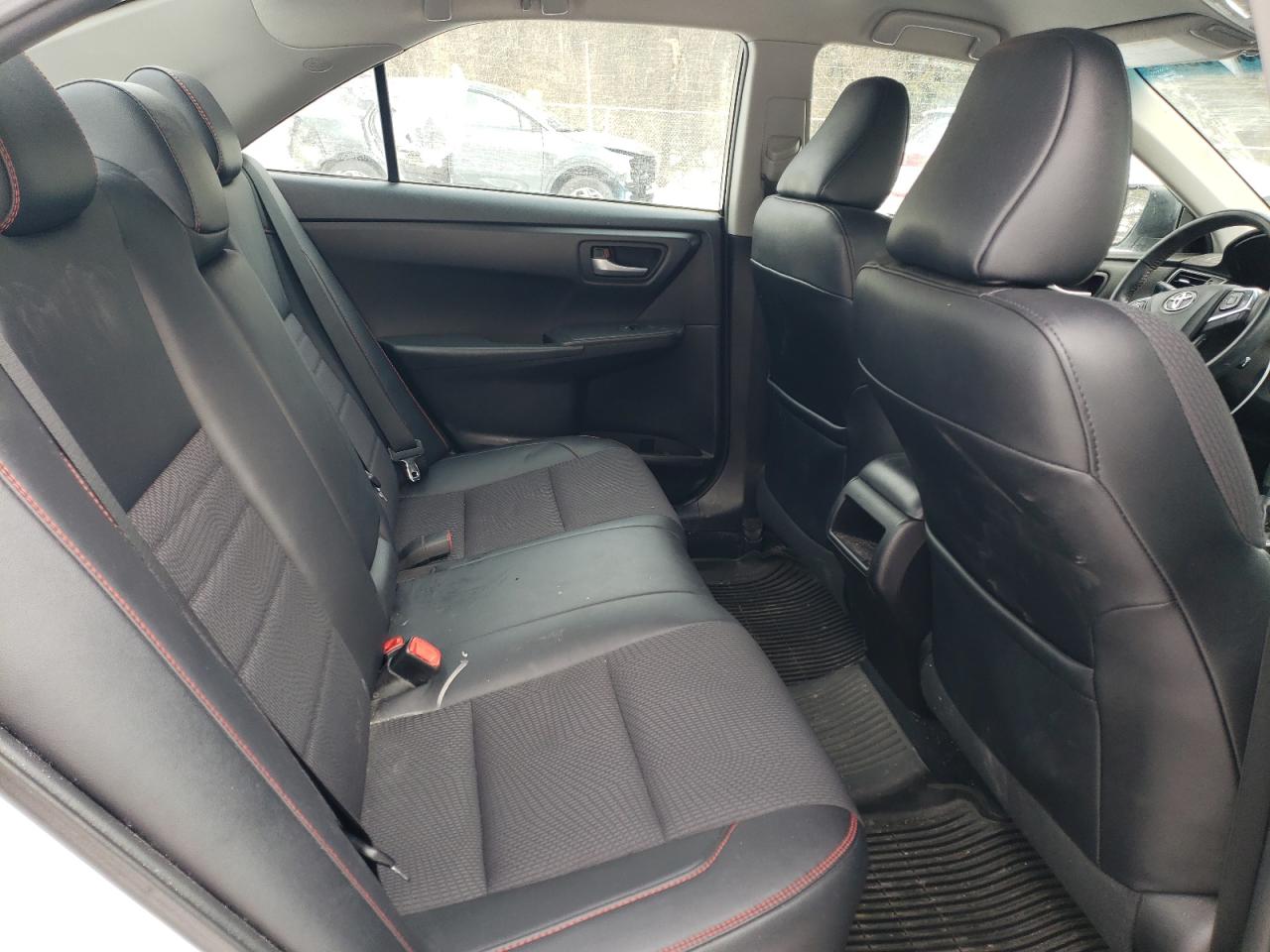 2016 Toyota Camry - Image 10