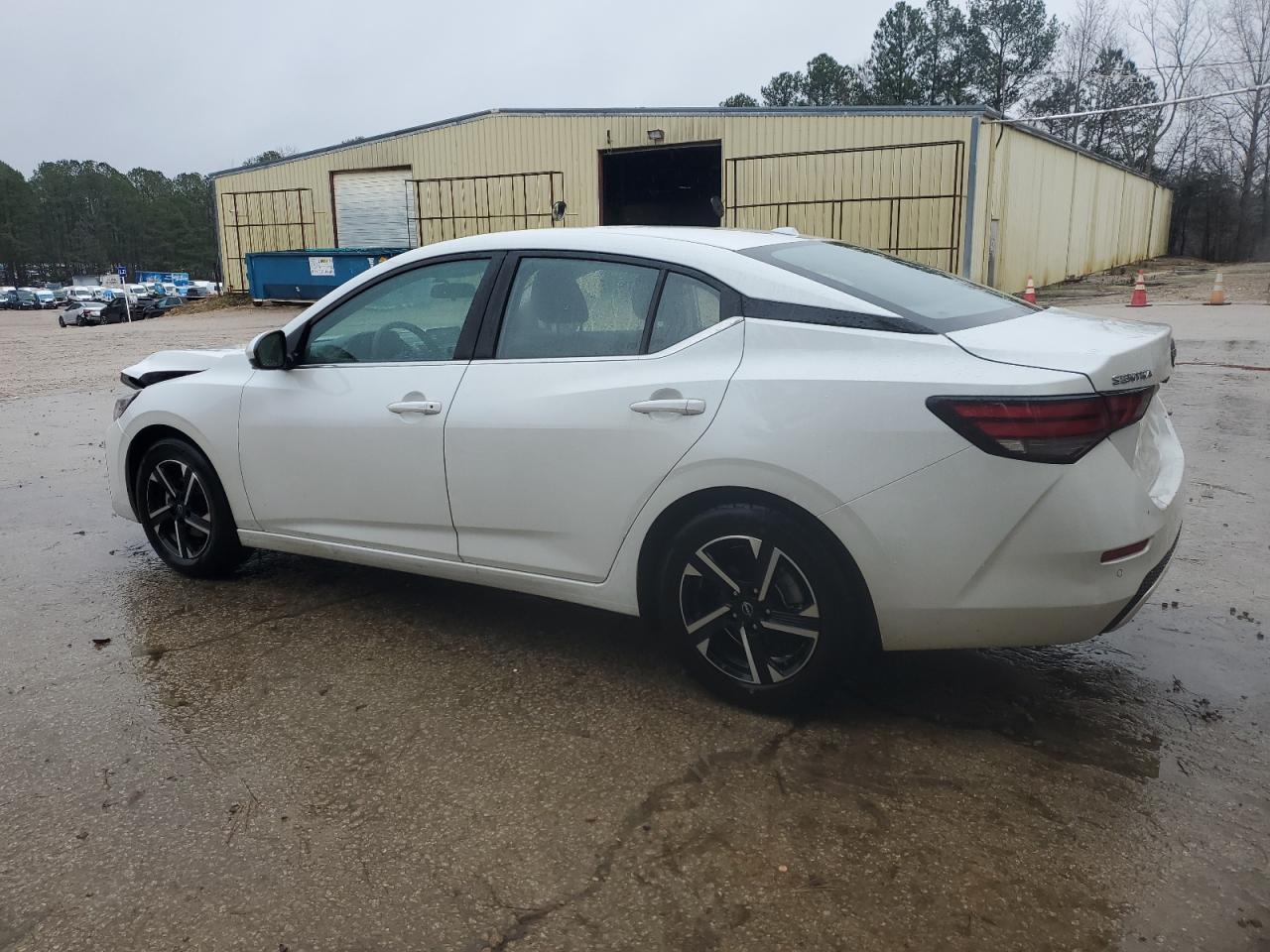 2024 Nissan Sentra - Image 2