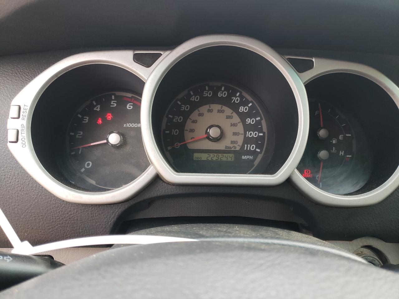2003 Toyota 4Runner - Image 9