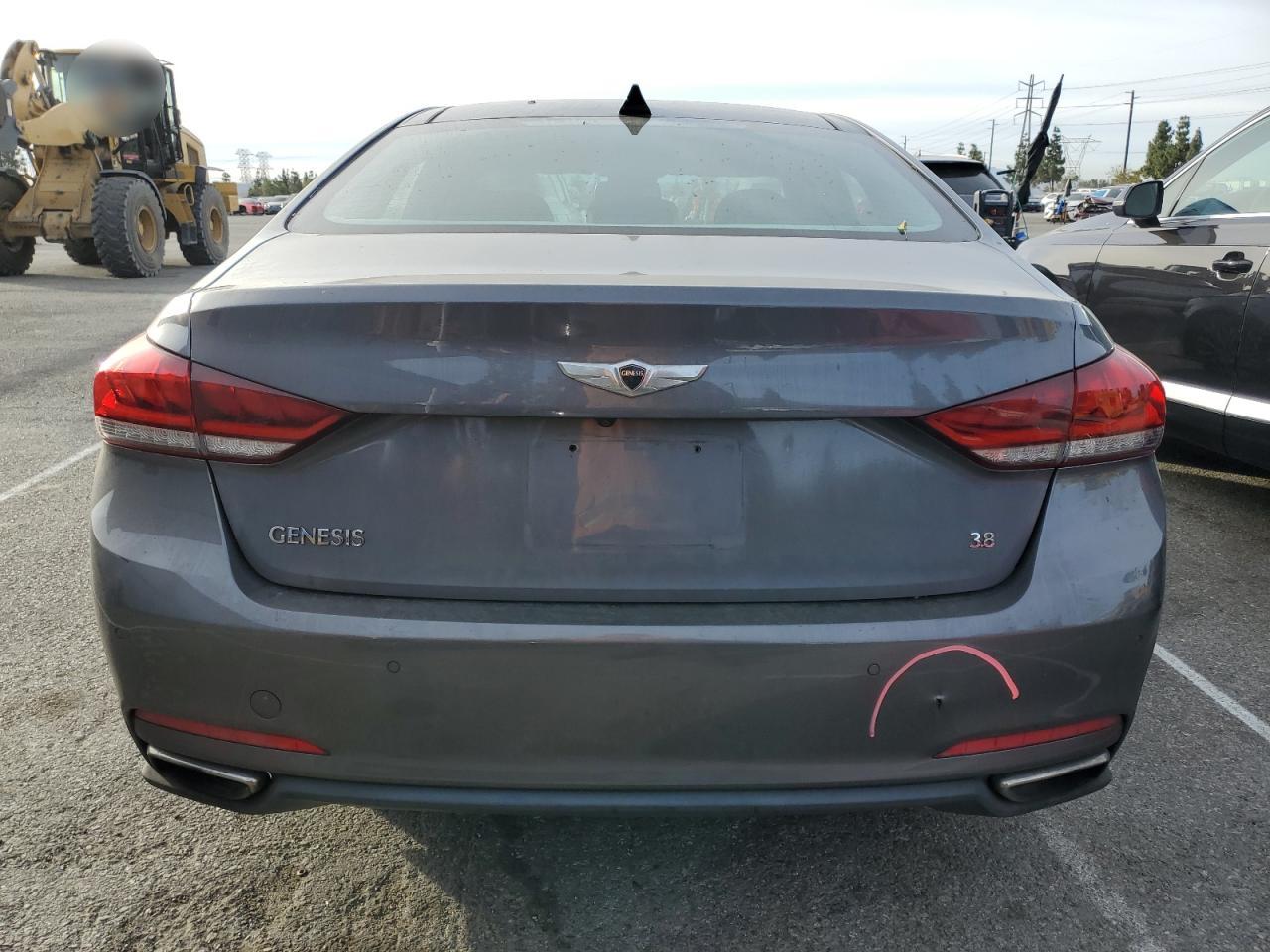2015 Hyundai Genesis - Image 6
