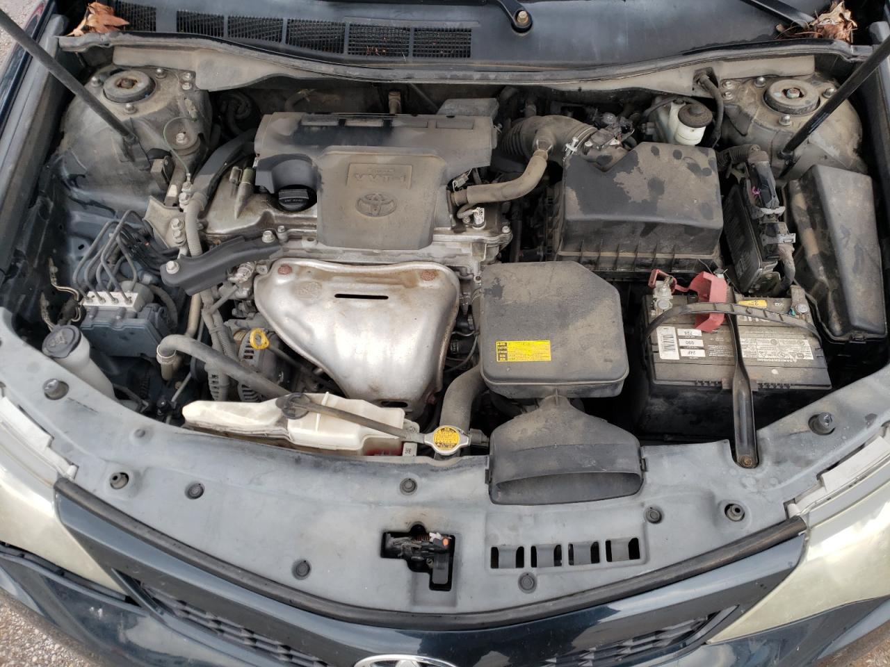 2012 Toyota Camry - Image 11