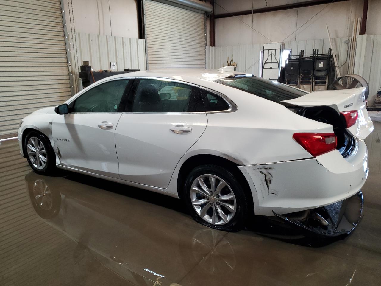 2023 Chevrolet Malibu - Image 2