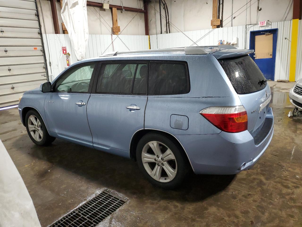 2009 Toyota Highlander - Image 2